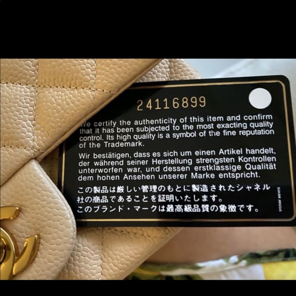 Authentic Chanel classic flap bag - Picture 9 of 9